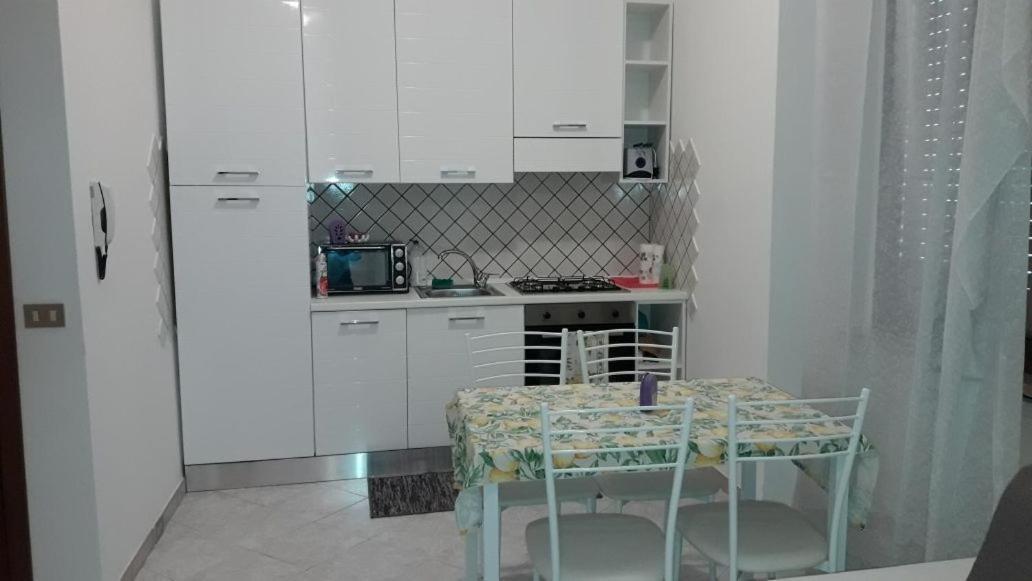 Marilyn House Daire Desenzano del Garda Dış mekan fotoğraf