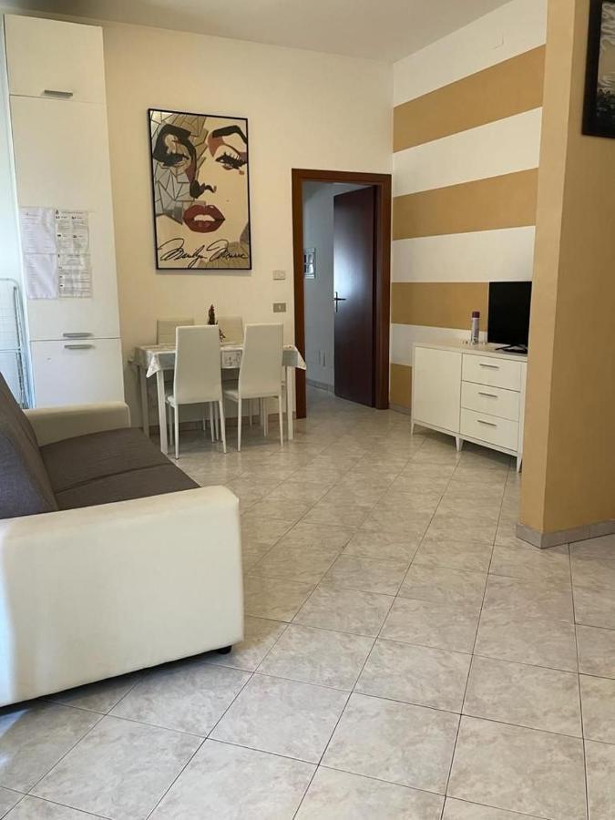 Marilyn House Daire Desenzano del Garda Dış mekan fotoğraf